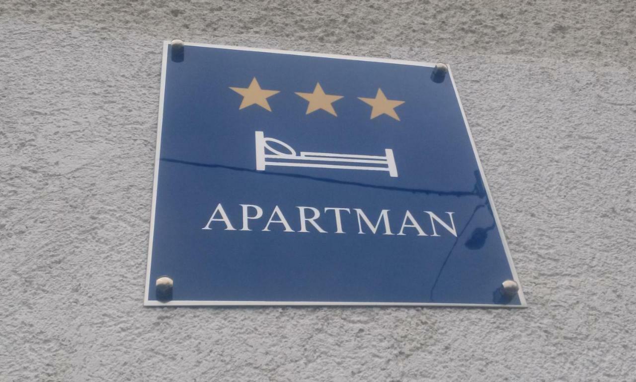 Apartman Teuta ซาเกร็บ ภายนอก รูปภาพ