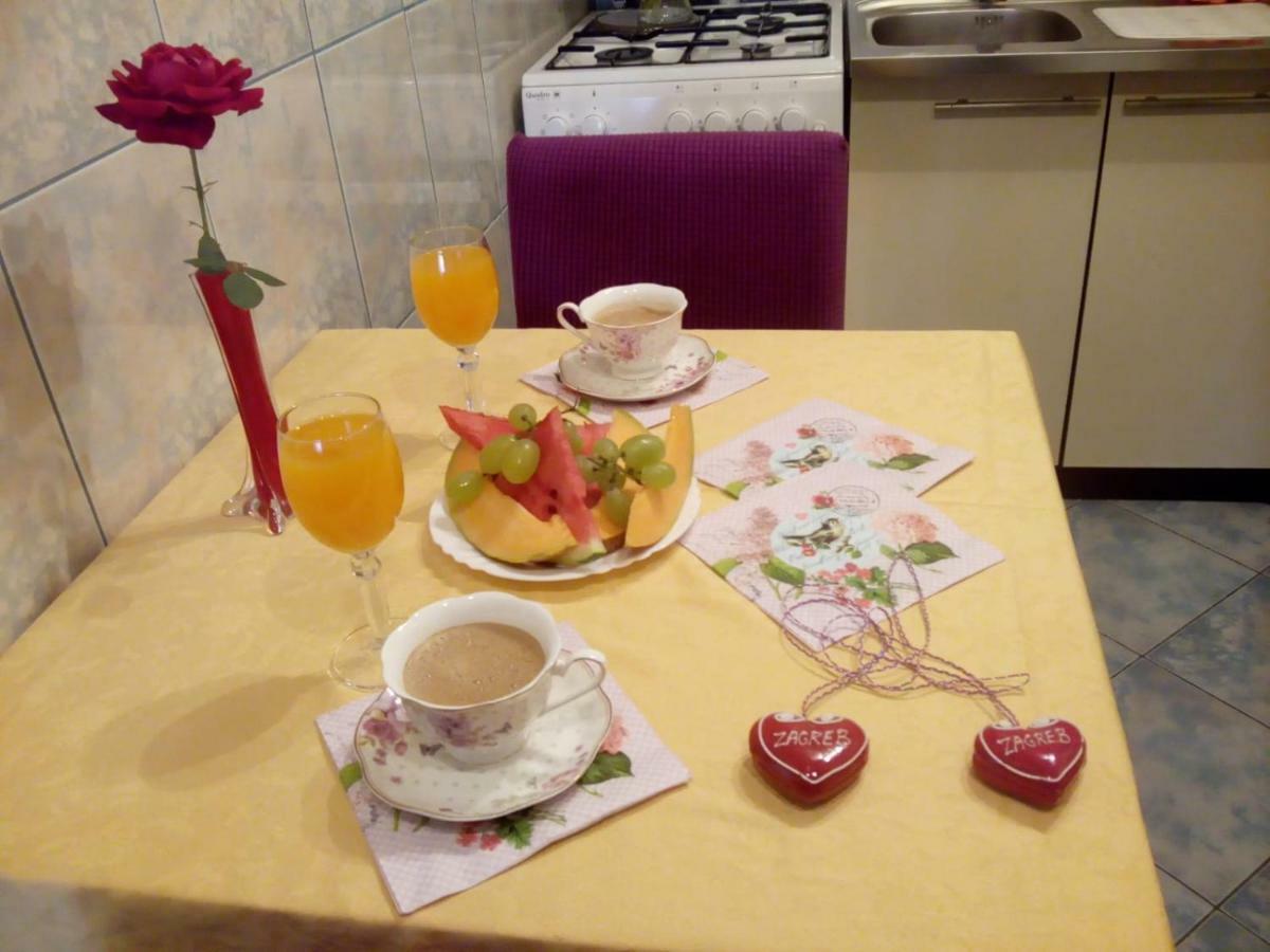 Apartman Teuta ซาเกร็บ ภายนอก รูปภาพ